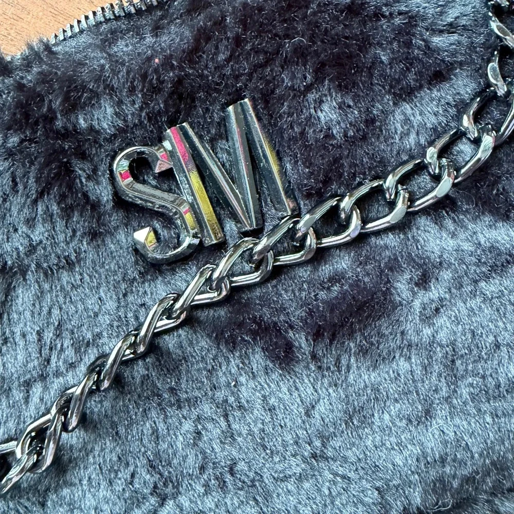 Steve Madden Faux Fur Shoulder Bag Black Chain Accent‎ SM Logo